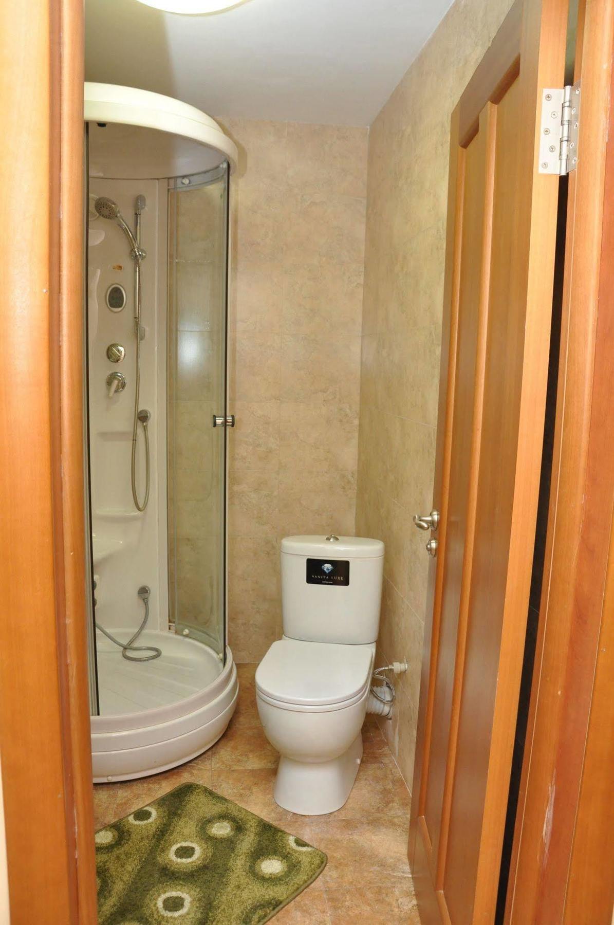 Art Hostel Almaty Extérieur photo
